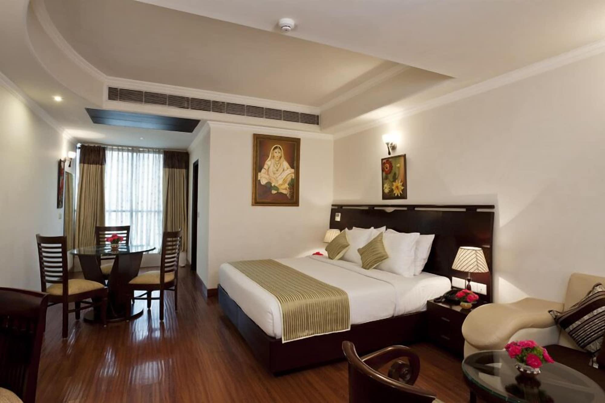 Hotel Saptagiri New Delhi Buitenkant foto